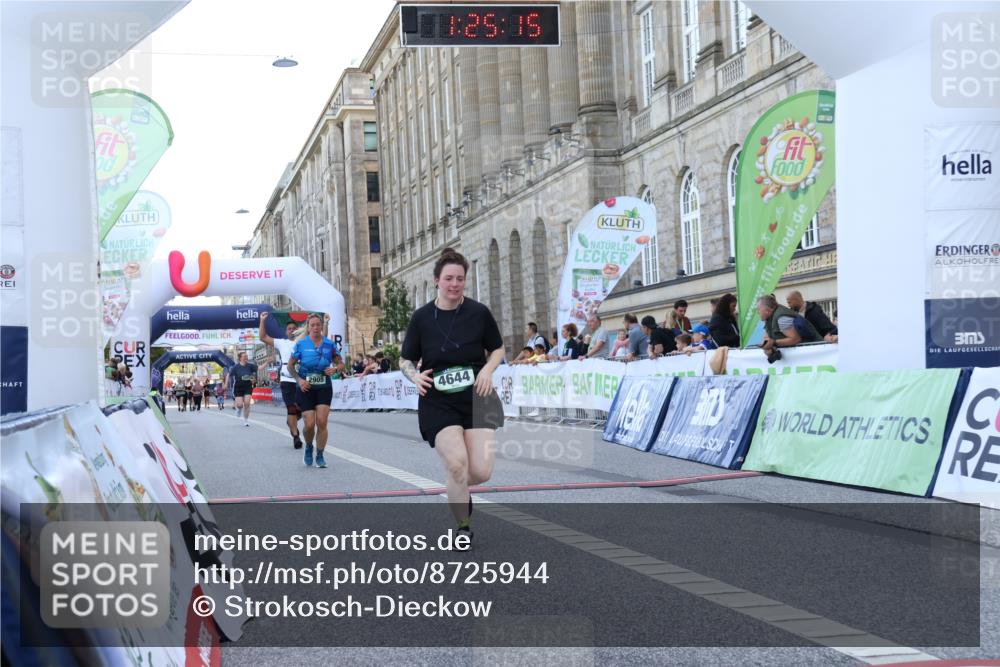 07.09.2025 - BARMER Alsterlauf Strokosch-Dieckow http://msf.ph/oto/8725944 07.09.2025 10:25:13 Ziel 2412, 2905, 4644, 6102 meine-sportfotos.de