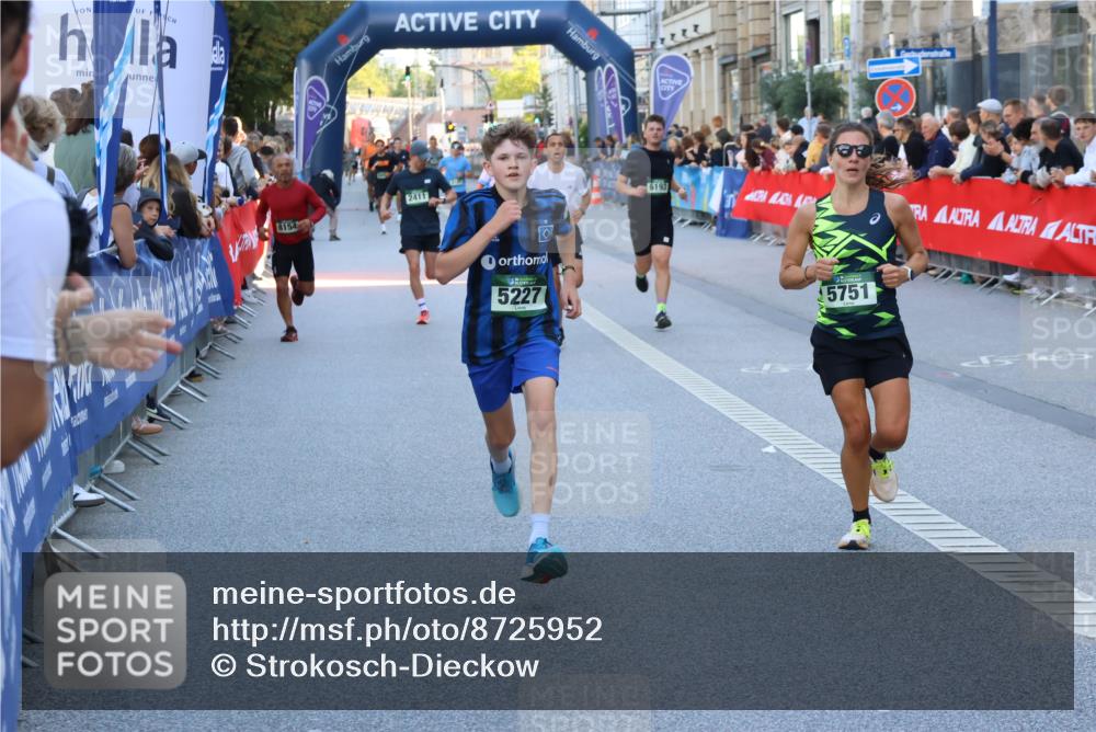 07.09.2025 - BARMER Alsterlauf Strokosch-Dieckow http://msf.ph/oto/8725952 07.09.2025 09:44:16 Ziel 2212, 2340, 2561, 2742, 2785, 3230, 3305, 3306, 3638, 4095, 4543, 4599, 5126, 5500, 5913, 6006, 6116, 6204 meine-sportfotos.de