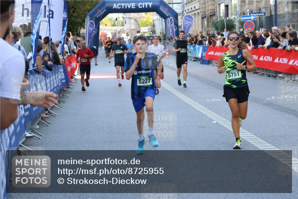 07.09.2025 - BARMER Alsterlauf Strokosch-Dieckow http://msf.ph/oto/8725955 07.09.2025 09:44:16 Ziel 2212, 2340, 2561, 2742, 2785, 3230, 3305, 3306, 3638, 4095, 4543, 4599, 5126, 5500, 5913, 6006, 6116, 6204 meine-sportfotos.de