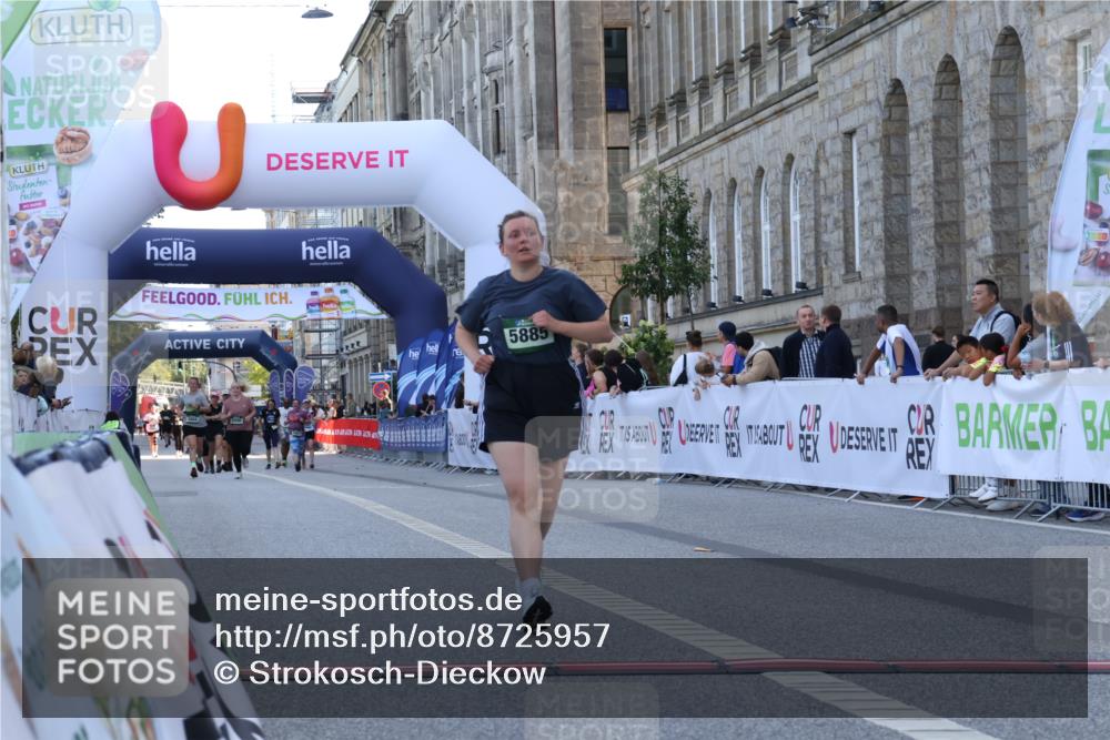07.09.2025 - BARMER Alsterlauf Strokosch-Dieckow http://msf.ph/oto/8725957 07.09.2025 10:25:18 Ziel 2905, 6102 meine-sportfotos.de