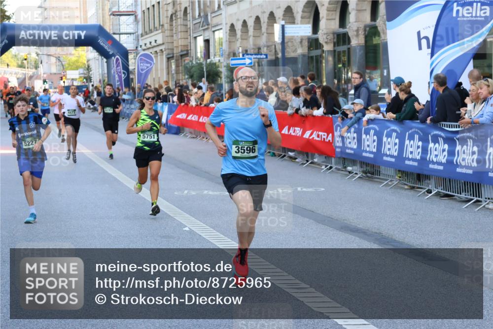 07.09.2025 - BARMER Alsterlauf Strokosch-Dieckow http://msf.ph/oto/8725965 07.09.2025 09:44:14 Ziel 2212, 2340, 2561, 2742, 2785, 3230, 3638, 4543, 4599, 5500, 5913, 5983, 6006, 6116, 6204 meine-sportfotos.de