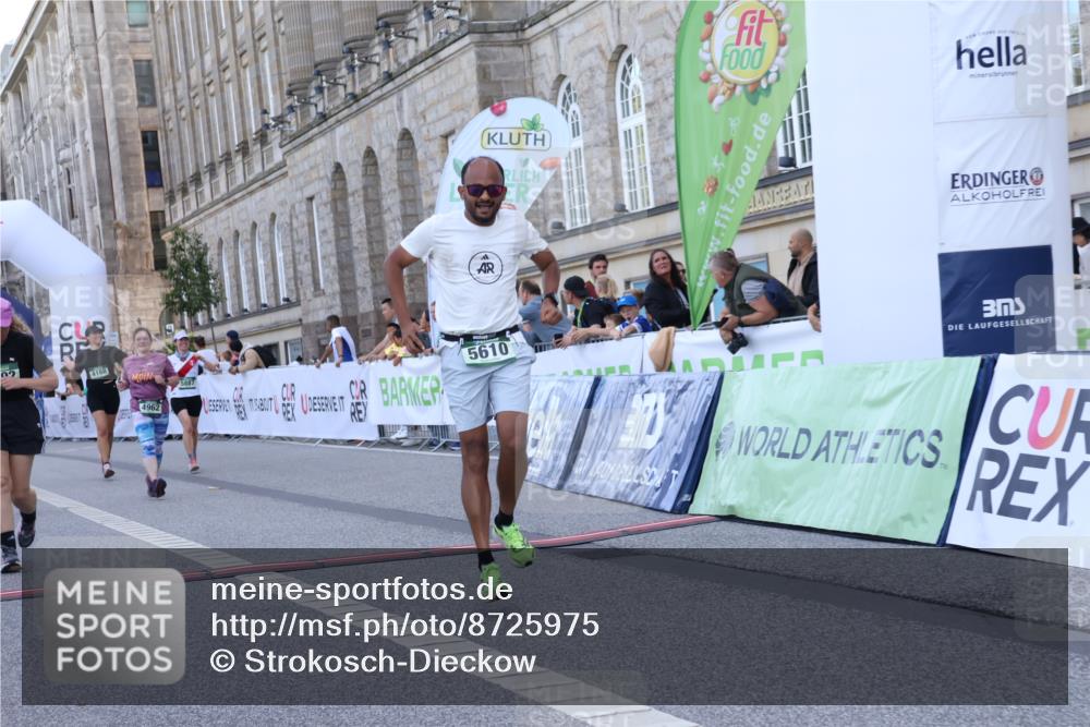 07.09.2025 - BARMER Alsterlauf Strokosch-Dieckow http://msf.ph/oto/8725975 07.09.2025 10:25:37 Ziel 2691, 2692, 4168, 4962, 5610, 5887, 8481 meine-sportfotos.de