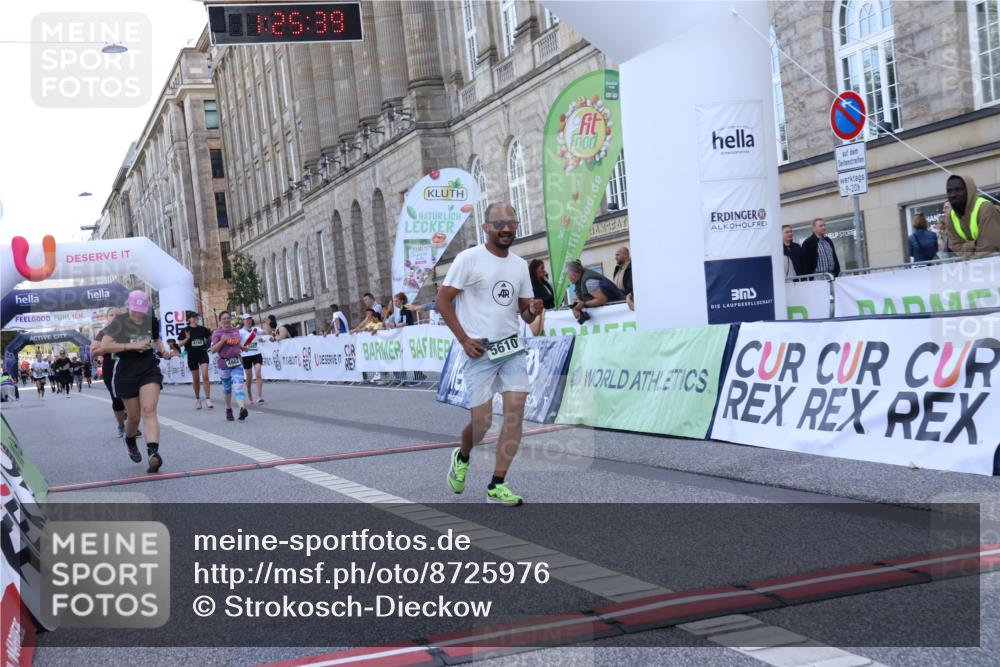 07.09.2025 - BARMER Alsterlauf Strokosch-Dieckow http://msf.ph/oto/8725976 07.09.2025 10:25:37 Ziel 2691, 2692, 4168, 4962, 5610, 5887, 8481 meine-sportfotos.de