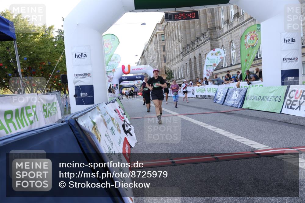 07.09.2025 - BARMER Alsterlauf Strokosch-Dieckow http://msf.ph/oto/8725979 07.09.2025 10:25:38 Ziel 2691, 2692, 4168, 4962, 5610, 5887, 8481 meine-sportfotos.de