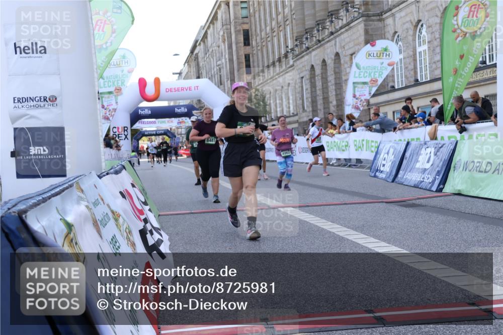 07.09.2025 - BARMER Alsterlauf Strokosch-Dieckow http://msf.ph/oto/8725981 07.09.2025 10:25:39 Ziel 2691, 2692, 4168, 4962, 5610, 5887, 8481 meine-sportfotos.de