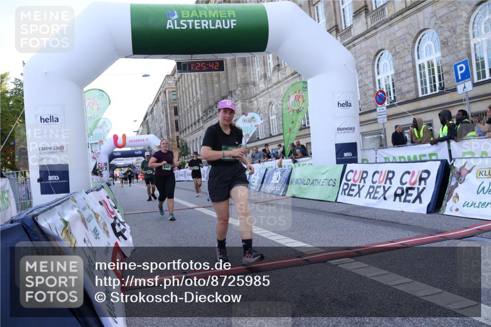 07.09.2025 - BARMER Alsterlauf Strokosch-Dieckow http://msf.ph/oto/8725985 07.09.2025 10:25:40 Ziel 2691, 2692, 4168, 4962, 5610, 5887, 8481 meine-sportfotos.de