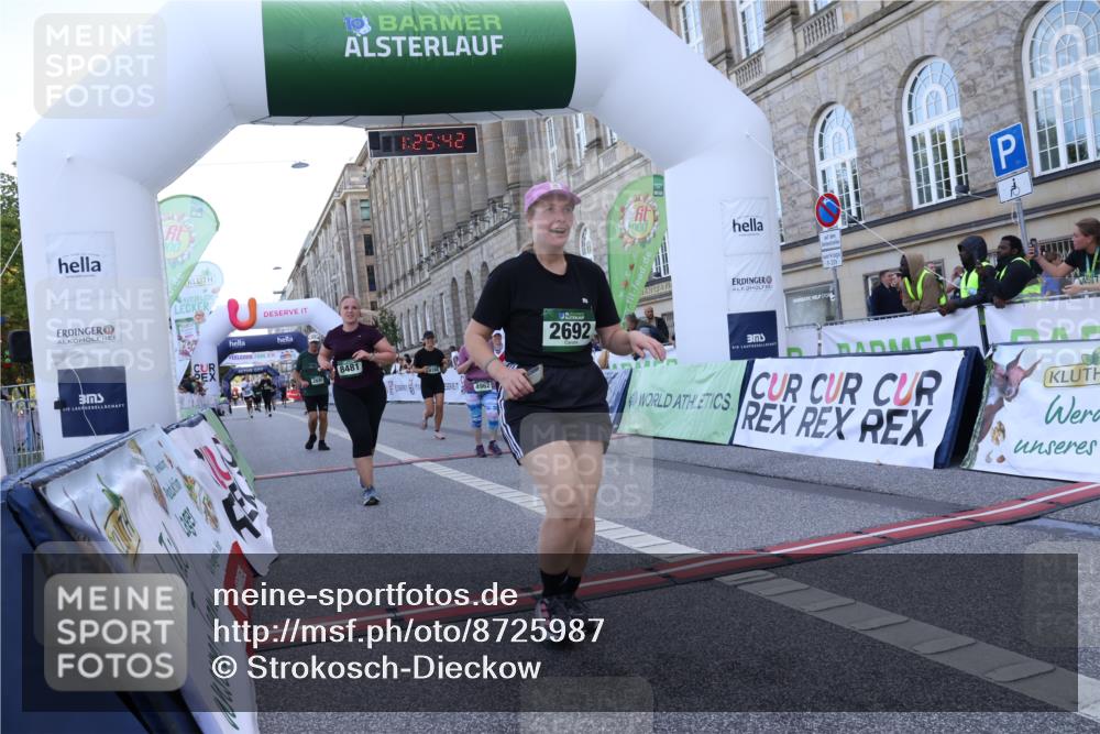 07.09.2025 - BARMER Alsterlauf Strokosch-Dieckow http://msf.ph/oto/8725987 07.09.2025 10:25:40 Ziel 2691, 2692, 4168, 4962, 5610, 5887, 8481 meine-sportfotos.de