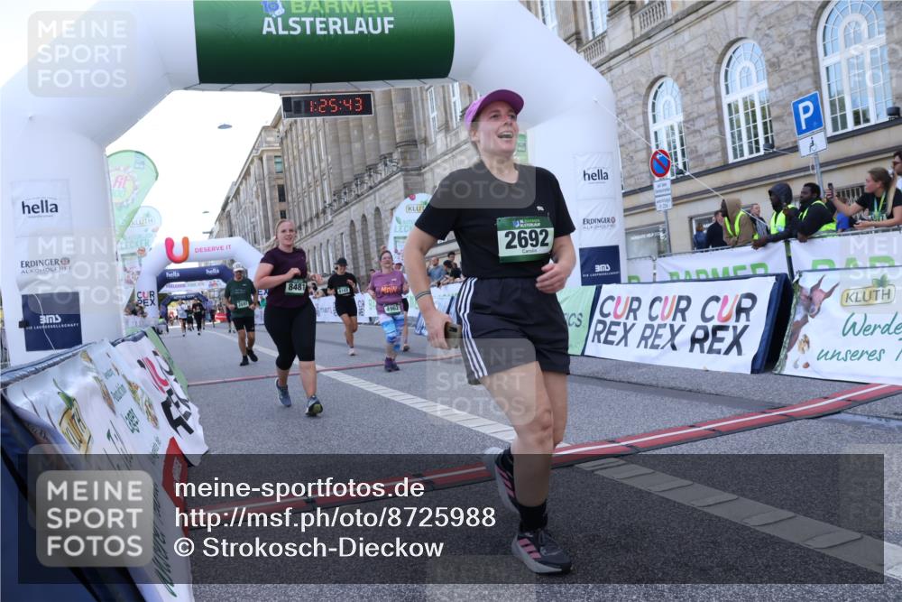07.09.2025 - BARMER Alsterlauf Strokosch-Dieckow http://msf.ph/oto/8725988 07.09.2025 10:25:41 Ziel 2691, 2692, 4168, 4962, 5610, 5887, 8481 meine-sportfotos.de