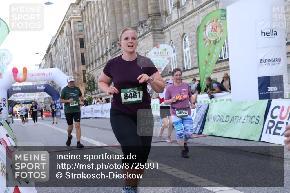07.09.2025 - BARMER Alsterlauf Strokosch-Dieckow http://msf.ph/oto/8725991 07.09.2025 10:25:42 Ziel 2691, 2692, 4168, 4962, 5610, 5887, 8481 meine-sportfotos.de