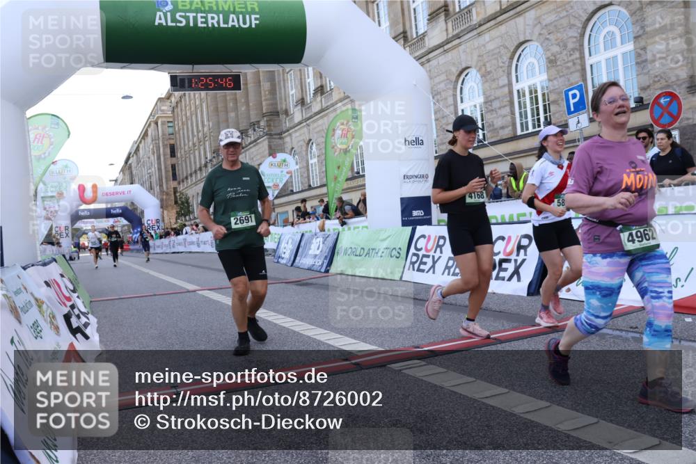 07.09.2025 - BARMER Alsterlauf Strokosch-Dieckow http://msf.ph/oto/8726002 07.09.2025 10:25:44 Ziel 2691, 4168, 4581, 4962, 5887, 6056, 8481 meine-sportfotos.de