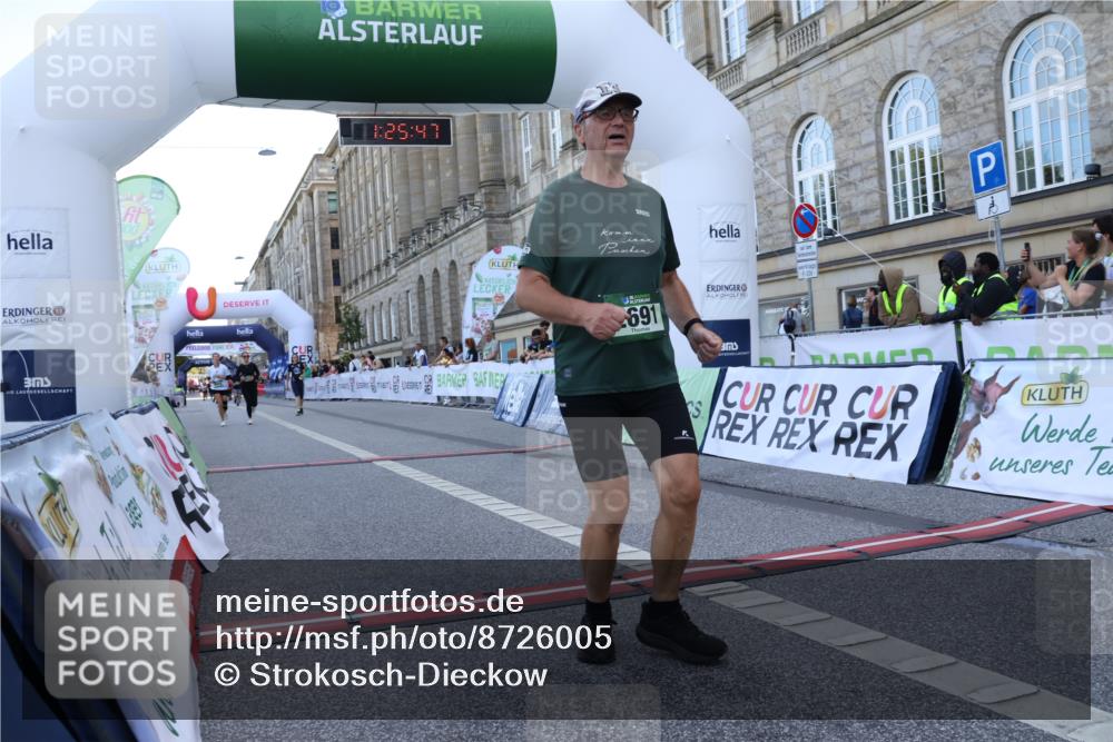 07.09.2025 - BARMER Alsterlauf Strokosch-Dieckow http://msf.ph/oto/8726005 07.09.2025 10:25:45 Ziel 2691, 4168, 4581, 4962, 5887, 6056, 8481 meine-sportfotos.de