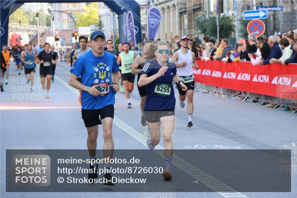 07.09.2025 - BARMER Alsterlauf Strokosch-Dieckow http://msf.ph/oto/8726030 07.09.2025 09:43:58 Ziel 2411, 2785, 3458, 3596, 3638, 4472, 4896, 5227, 5751, 5983, 6120, 6193, 8154 meine-sportfotos.de