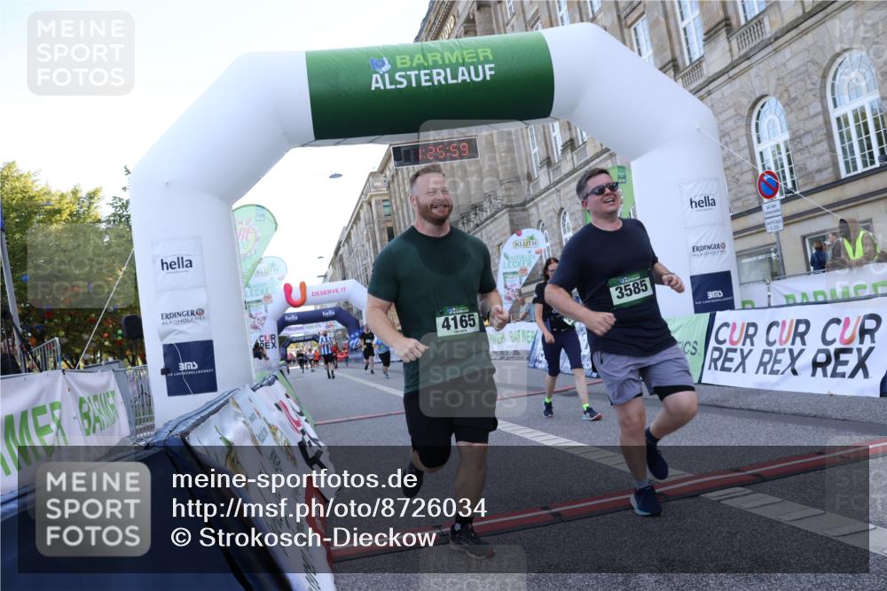 07.09.2025 - BARMER Alsterlauf Strokosch-Dieckow http://msf.ph/oto/8726034 07.09.2025 10:25:57 Ziel 2170, 4165, 5568, 5569, 8219 meine-sportfotos.de
