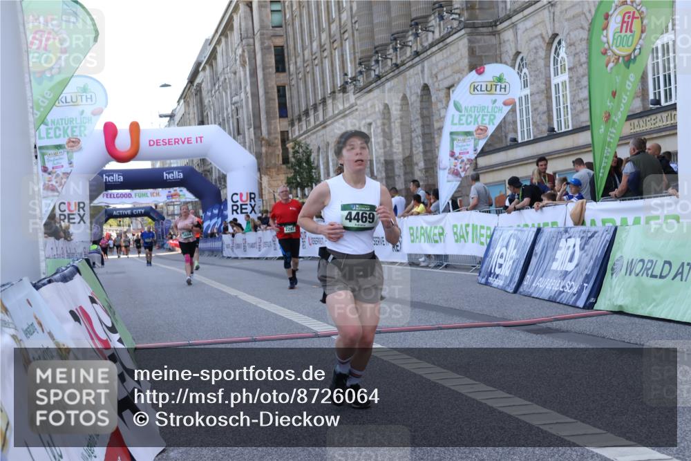 07.09.2025 - BARMER Alsterlauf Strokosch-Dieckow http://msf.ph/oto/8726064 07.09.2025 10:26:10 Ziel 2287, 3076, 3604, 3952, 3953, 4469 meine-sportfotos.de