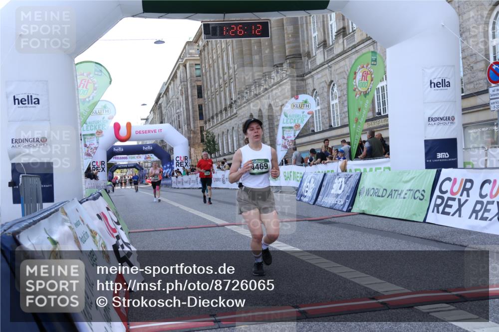 07.09.2025 - BARMER Alsterlauf Strokosch-Dieckow http://msf.ph/oto/8726065 07.09.2025 10:26:11 Ziel 2287, 2342, 3604, 3952, 3953, 4469, 5944 meine-sportfotos.de