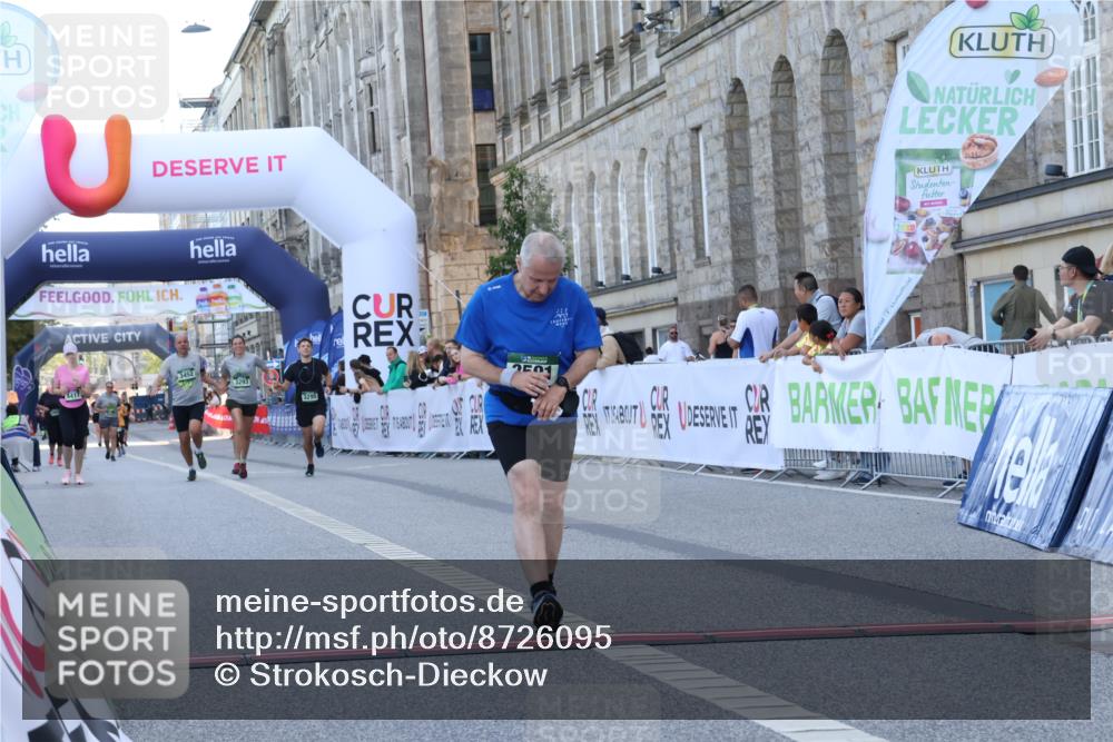 07.09.2025 - BARMER Alsterlauf Strokosch-Dieckow http://msf.ph/oto/8726095 07.09.2025 10:26:28 Ziel 3293, 3295, 3452, 3591 meine-sportfotos.de