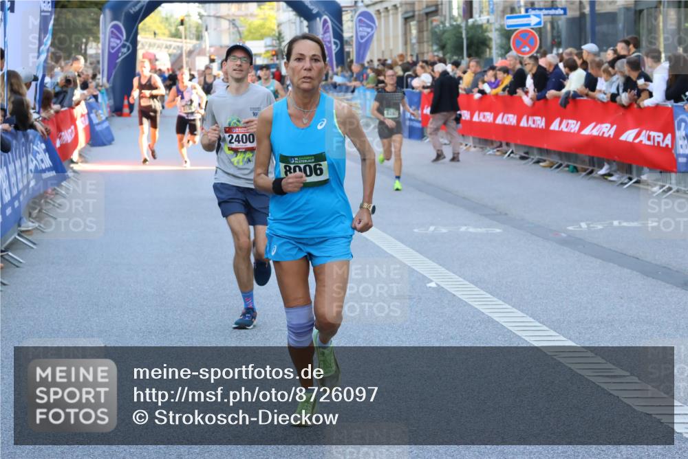 07.09.2025 - BARMER Alsterlauf Strokosch-Dieckow http://msf.ph/oto/8726097 07.09.2025 09:43:38 Ziel 2339, 2409, 2618, 2699, 2826, 3480, 4382, 4849, 4949, 5034, 5862, 6020, 6051, 6108, 6178, 6255, 8040, 8113, 8364 meine-sportfotos.de