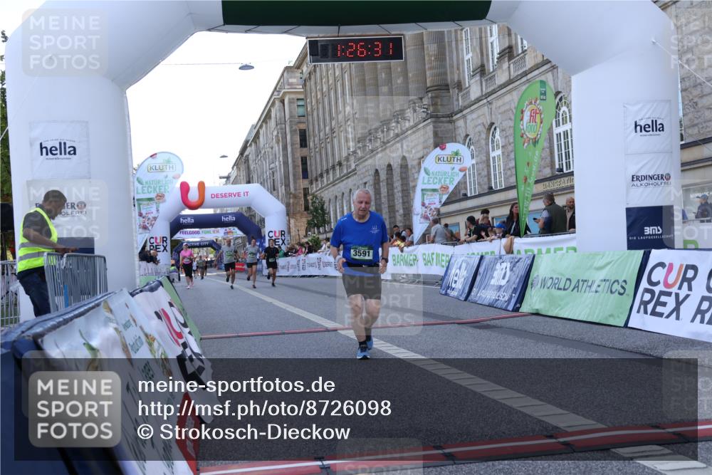 07.09.2025 - BARMER Alsterlauf Strokosch-Dieckow http://msf.ph/oto/8726098 07.09.2025 10:26:29 Ziel 3293, 3295, 3452, 3591 meine-sportfotos.de