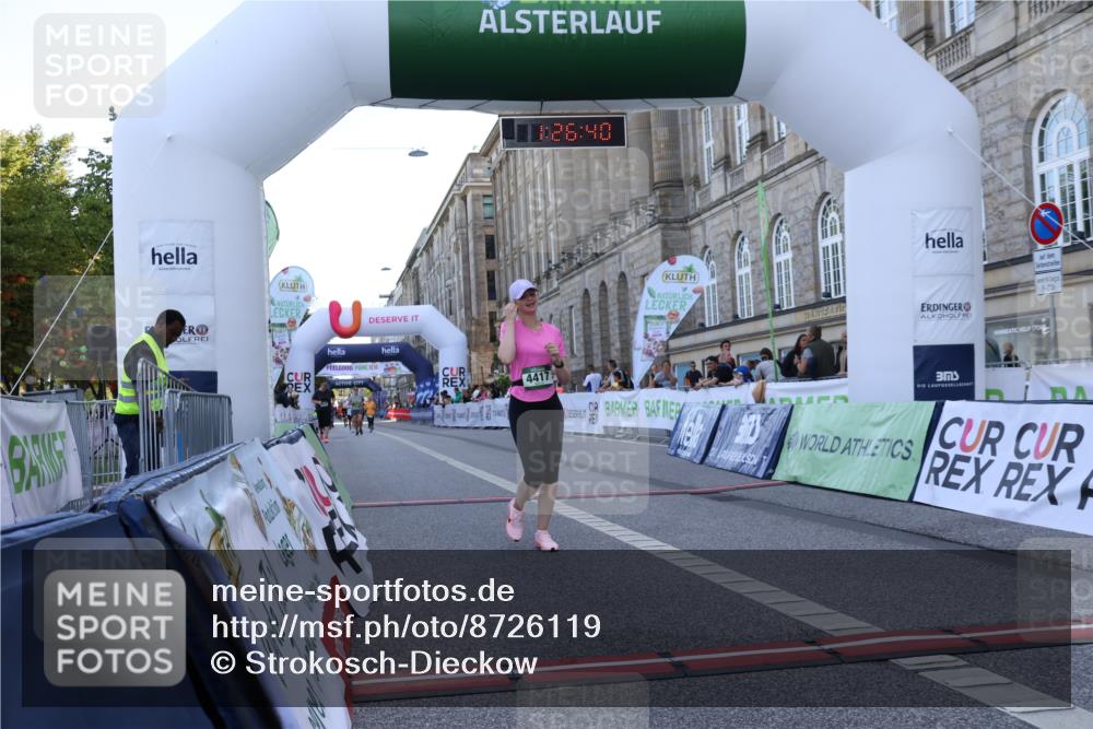 07.09.2025 - BARMER Alsterlauf Strokosch-Dieckow http://msf.ph/oto/8726119 07.09.2025 10:26:38 Ziel 3293, 3295, 3452, 4417 meine-sportfotos.de