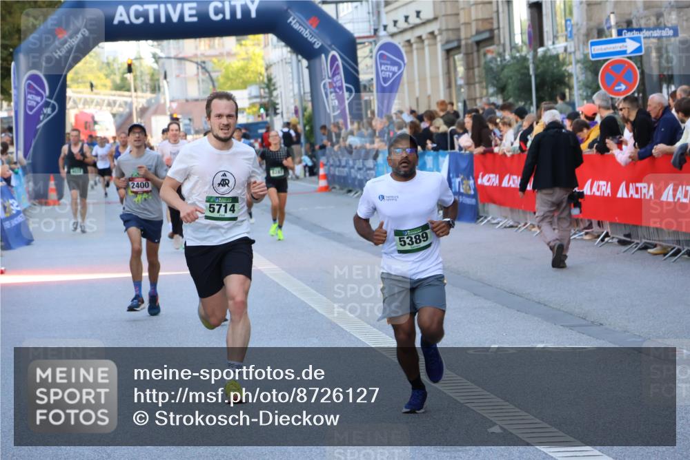 07.09.2025 - BARMER Alsterlauf Strokosch-Dieckow http://msf.ph/oto/8726127 07.09.2025 09:43:34 Ziel 2339, 2409, 2618, 2699, 2826, 3480, 4849, 4949, 5264, 5862, 6020, 6051, 6178, 6250, 6255, 8040, 8113, 8364 meine-sportfotos.de