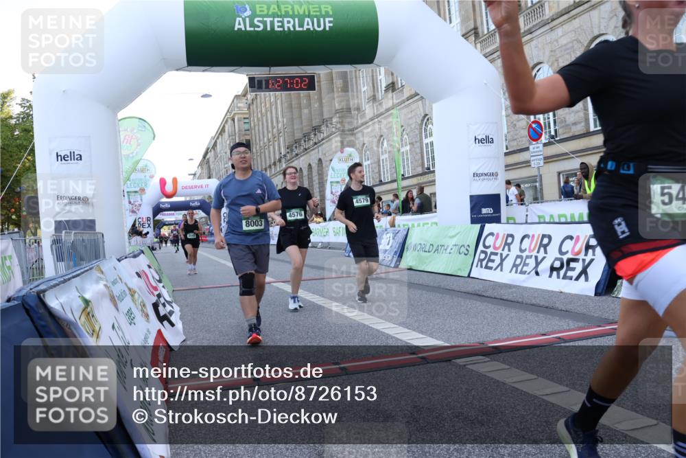 07.09.2025 - BARMER Alsterlauf Strokosch-Dieckow http://msf.ph/oto/8726153 07.09.2025 10:27:01 Ziel 4008, 4576, 4579, 4945, 5417, 8003 meine-sportfotos.de