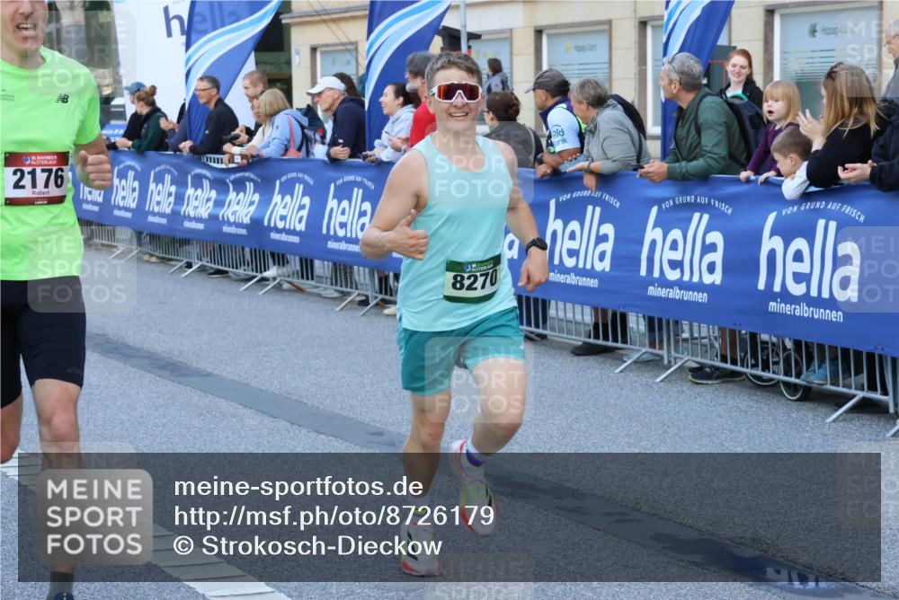 07.09.2025 - BARMER Alsterlauf Strokosch-Dieckow http://msf.ph/oto/8726179 07.09.2025 09:43:16 Ziel 2191, 2400, 3814, 4022, 4140, 5389, 5421, 5467, 5714, 6250, 8006, 8136, 8139 meine-sportfotos.de