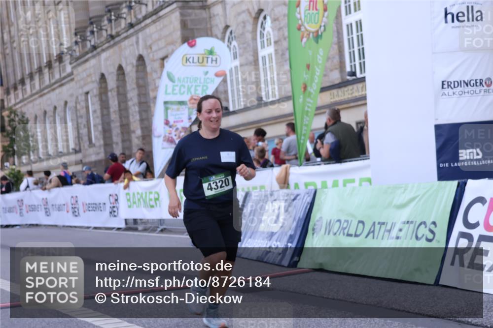 07.09.2025 - BARMER Alsterlauf Strokosch-Dieckow http://msf.ph/oto/8726184 07.09.2025 10:27:18 Ziel 4143, 4144, 4320, 6004 meine-sportfotos.de