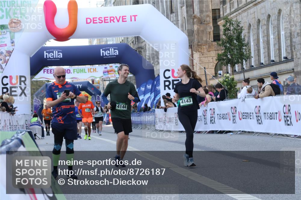 07.09.2025 - BARMER Alsterlauf Strokosch-Dieckow http://msf.ph/oto/8726187 07.09.2025 10:27:20 Ziel 4143, 4144, 4320, 6004 meine-sportfotos.de