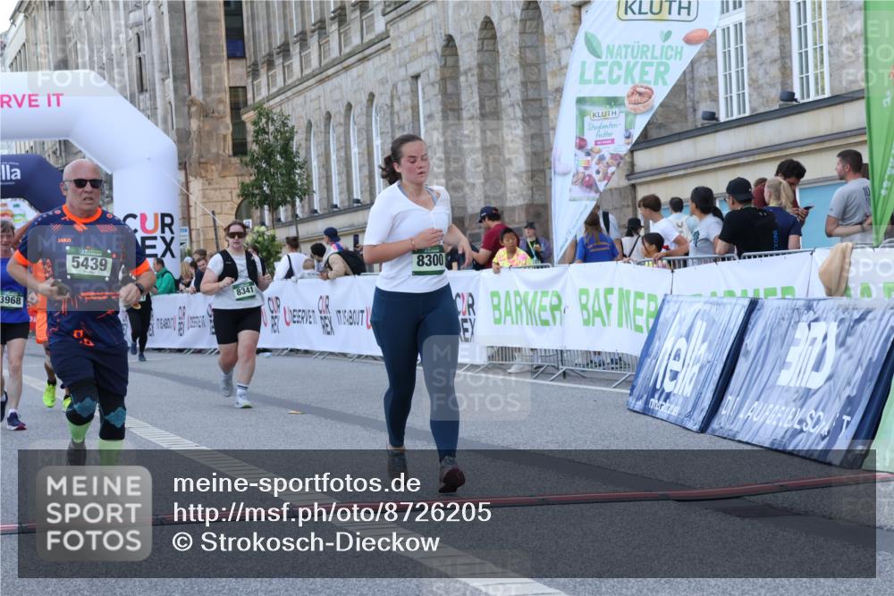07.09.2025 - BARMER Alsterlauf Strokosch-Dieckow http://msf.ph/oto/8726205 07.09.2025 10:27:32 Ziel 3968, 5065, 5439, 8300, 8341 meine-sportfotos.de