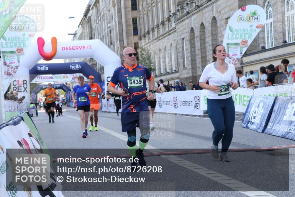 07.09.2025 - BARMER Alsterlauf Strokosch-Dieckow http://msf.ph/oto/8726208 07.09.2025 10:27:33 Ziel 3968, 4713, 5065, 5439, 8300, 8341 meine-sportfotos.de