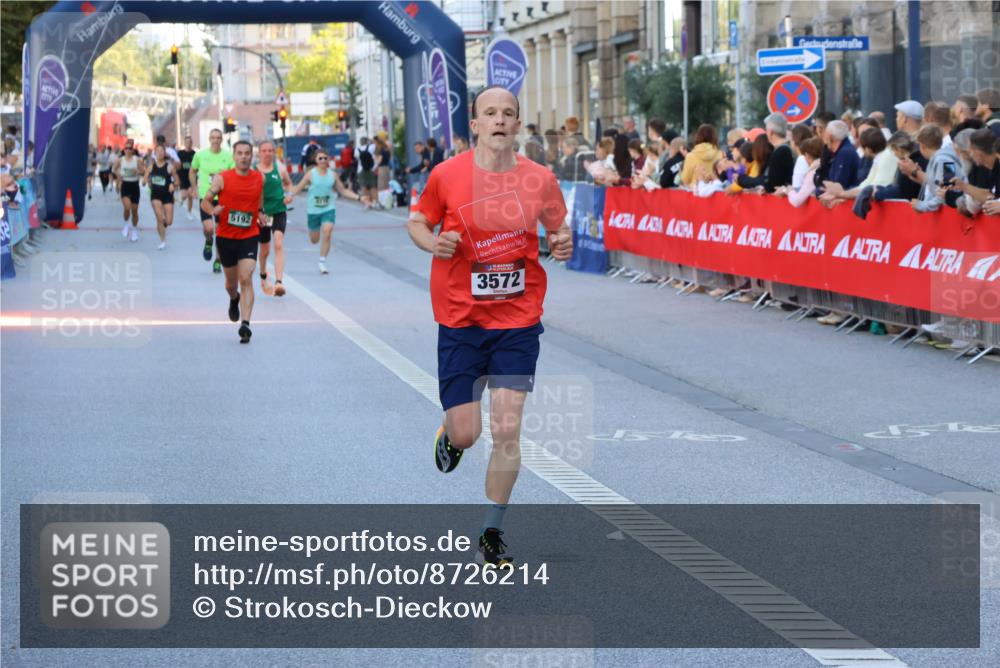 07.09.2025 - BARMER Alsterlauf Strokosch-Dieckow http://msf.ph/oto/8726214 07.09.2025 09:43:04 Ziel 2400, 3814, 3890, 4050, 5382, 5389, 5714, 8006, 8336 meine-sportfotos.de