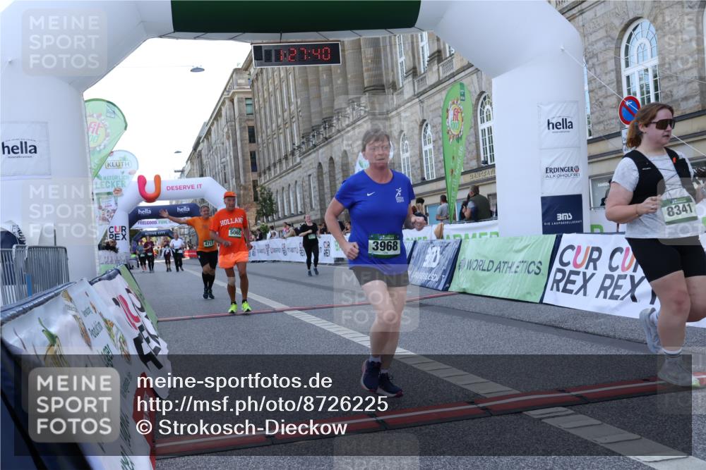 07.09.2025 - BARMER Alsterlauf Strokosch-Dieckow http://msf.ph/oto/8726225 07.09.2025 10:27:38 Ziel 3968, 4713, 5065, 6171, 8300, 8341 meine-sportfotos.de