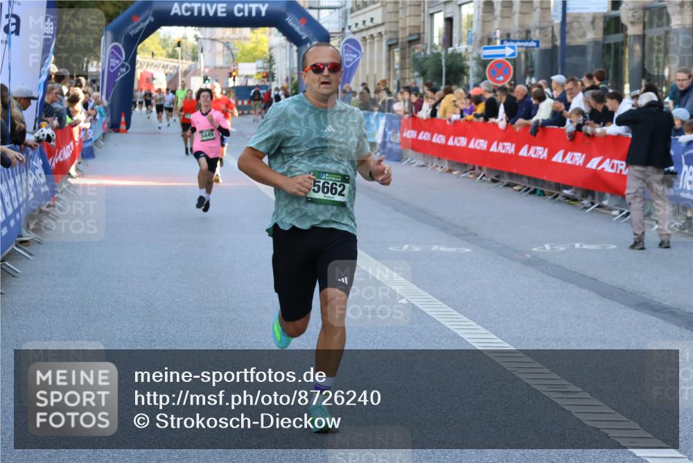 07.09.2025 - BARMER Alsterlauf Strokosch-Dieckow http://msf.ph/oto/8726240 07.09.2025 09:42:59 Ziel 2059, 2176, 3814, 3890, 4050, 4963, 5382, 8270, 8336 meine-sportfotos.de