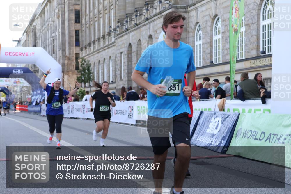 07.09.2025 - BARMER Alsterlauf Strokosch-Dieckow http://msf.ph/oto/8726287 07.09.2025 10:28:12 Ziel 2441, 3003, 4851, 6301 meine-sportfotos.de