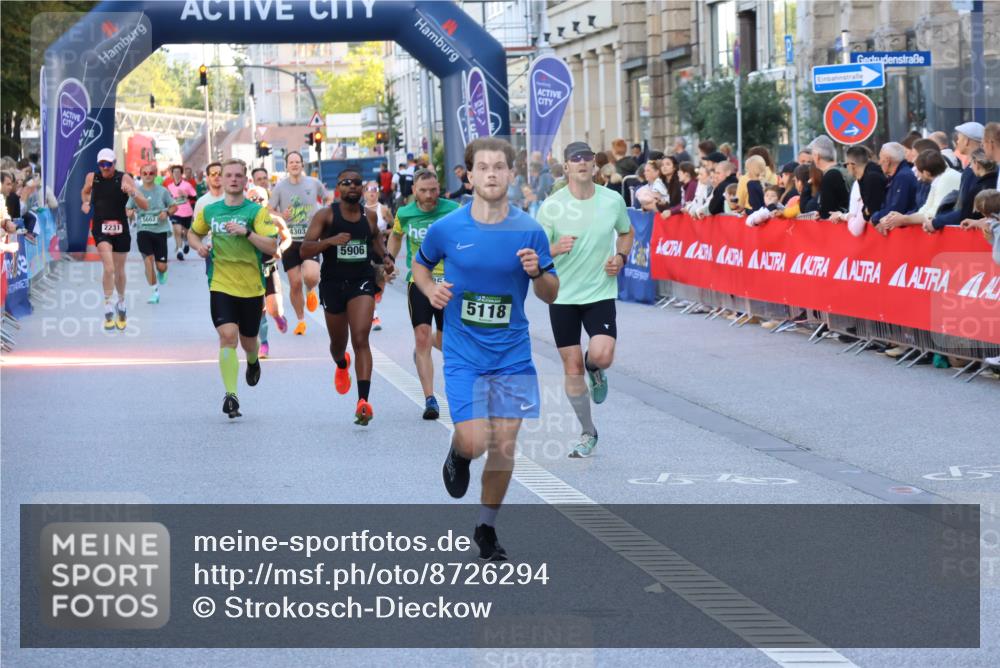07.09.2025 - BARMER Alsterlauf Strokosch-Dieckow http://msf.ph/oto/8726294 07.09.2025 09:42:47 Ziel 2059, 2176, 3572, 3890, 4146, 4963, 5192, 5449, 8270 meine-sportfotos.de