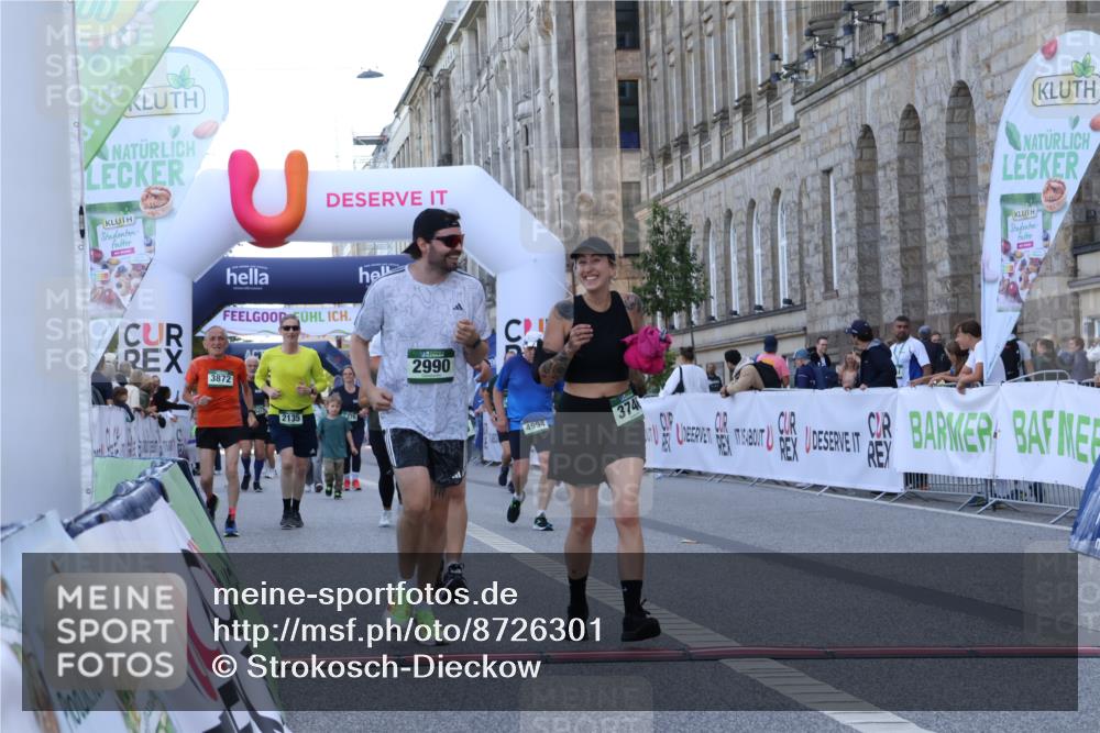 07.09.2025 - BARMER Alsterlauf Strokosch-Dieckow http://msf.ph/oto/8726301 07.09.2025 10:28:30 Ziel 2135, 2136, 2239, 2990, 3746, 3872, 4994 meine-sportfotos.de