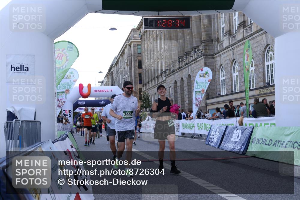 07.09.2025 - BARMER Alsterlauf Strokosch-Dieckow http://msf.ph/oto/8726304 07.09.2025 10:28:32 Ziel 2135, 2136, 2239, 2990, 3746, 3872, 4994, 5097, 5098 meine-sportfotos.de