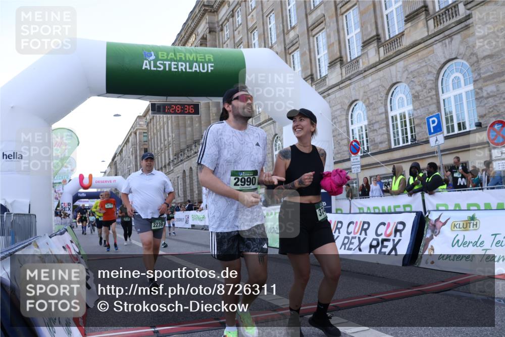 07.09.2025 - BARMER Alsterlauf Strokosch-Dieckow http://msf.ph/oto/8726311 07.09.2025 10:28:34 Ziel 2135, 2136, 2239, 2990, 3746, 3872, 4994, 5097, 5098 meine-sportfotos.de