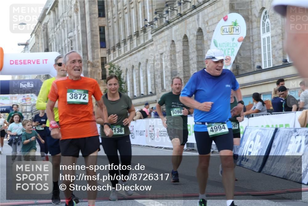 07.09.2025 - BARMER Alsterlauf Strokosch-Dieckow http://msf.ph/oto/8726317 07.09.2025 10:28:36 Ziel 2135, 2136, 2239, 2990, 3746, 3872, 4994, 5097, 5098, 5275, 5276 meine-sportfotos.de