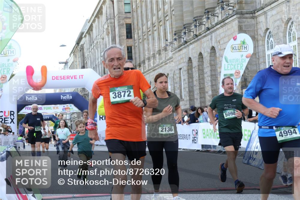 07.09.2025 - BARMER Alsterlauf Strokosch-Dieckow http://msf.ph/oto/8726320 07.09.2025 10:28:37 Ziel 2135, 2136, 2239, 3872, 4994, 5097, 5098, 5275, 5276 meine-sportfotos.de