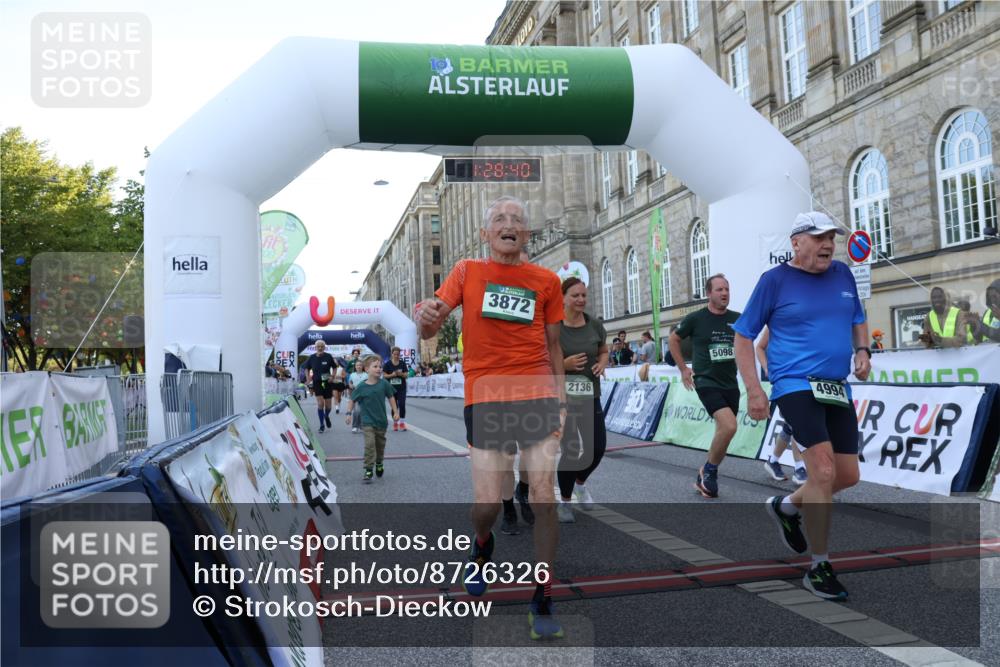 07.09.2025 - BARMER Alsterlauf Strokosch-Dieckow http://msf.ph/oto/8726326 07.09.2025 10:28:39 Ziel 2135, 2136, 3872, 4994, 5097, 5098, 5275, 5276, 5668, 5669, 6224 meine-sportfotos.de