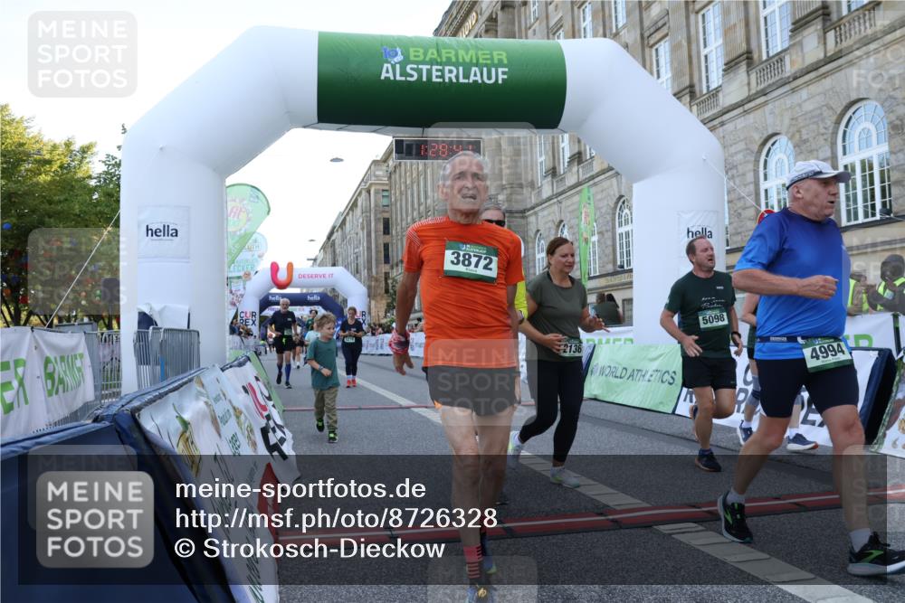 07.09.2025 - BARMER Alsterlauf Strokosch-Dieckow http://msf.ph/oto/8726328 07.09.2025 10:28:39 Ziel 2135, 2136, 3872, 4994, 5097, 5098, 5275, 5276, 5668, 5669, 6224 meine-sportfotos.de