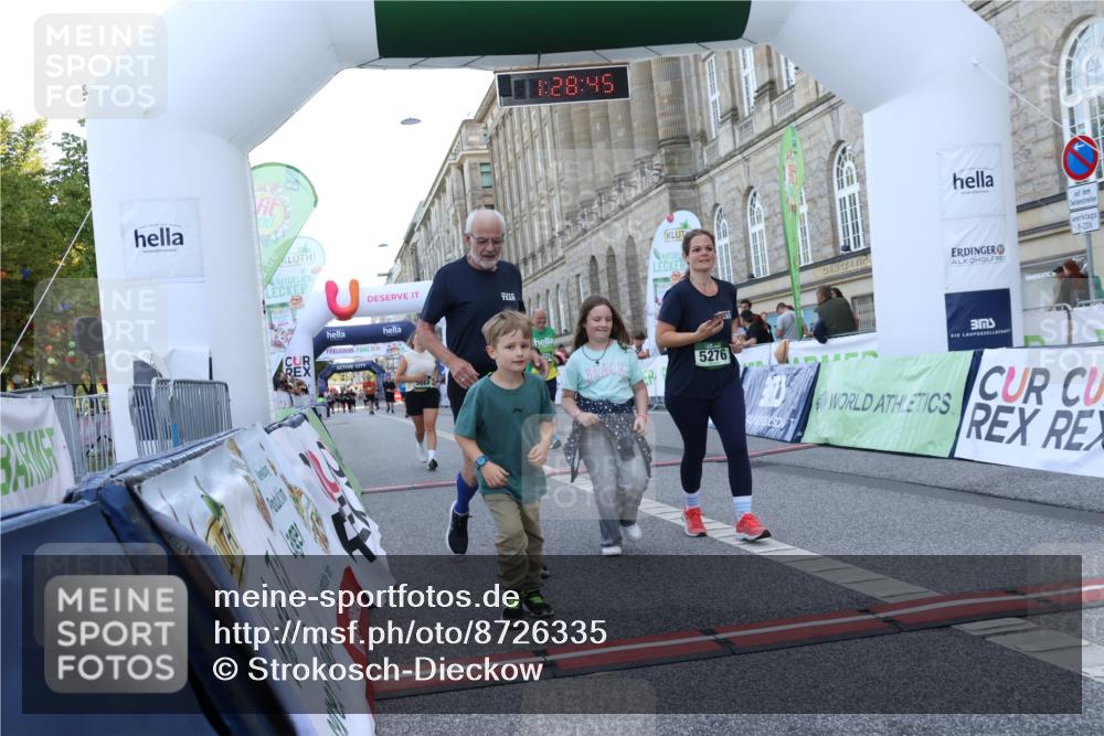 07.09.2025 - BARMER Alsterlauf Strokosch-Dieckow http://msf.ph/oto/8726335 07.09.2025 10:28:43 Ziel 5097, 5098, 5275, 5276, 5668, 5669, 6224 meine-sportfotos.de