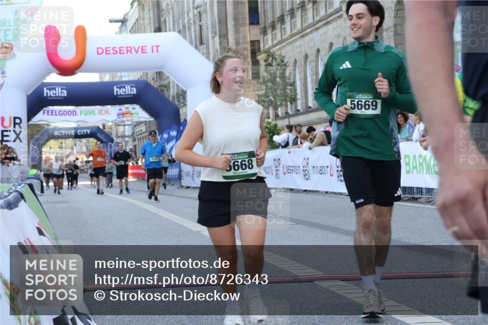 07.09.2025 - BARMER Alsterlauf Strokosch-Dieckow http://msf.ph/oto/8726343 07.09.2025 10:28:45 Ziel 5275, 5276, 5668, 5669, 6224 meine-sportfotos.de