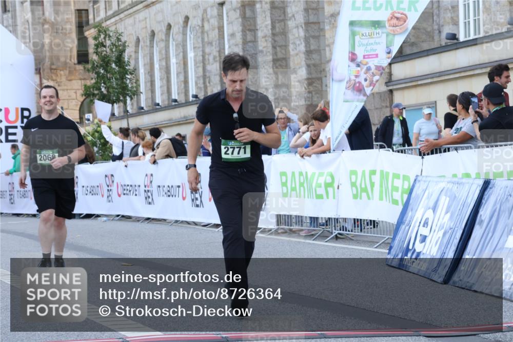 07.09.2025 - BARMER Alsterlauf Strokosch-Dieckow http://msf.ph/oto/8726364 07.09.2025 10:28:58 Ziel 2069, 2070, 2771, 2848, 3508 meine-sportfotos.de
