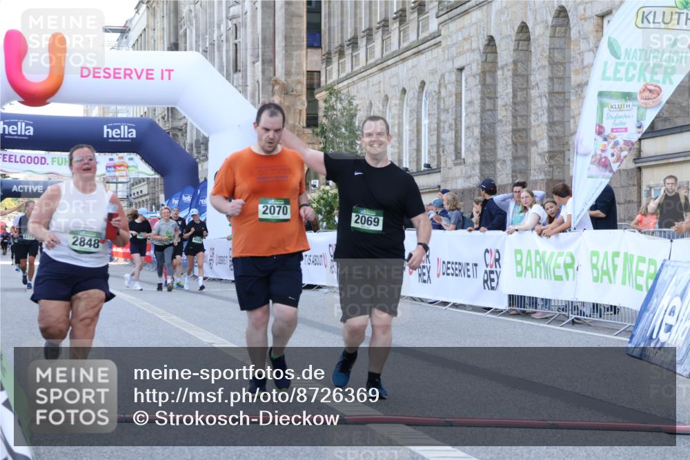 07.09.2025 - BARMER Alsterlauf Strokosch-Dieckow http://msf.ph/oto/8726369 07.09.2025 10:29:00 Ziel 2069, 2070, 2771, 2848, 3508 meine-sportfotos.de