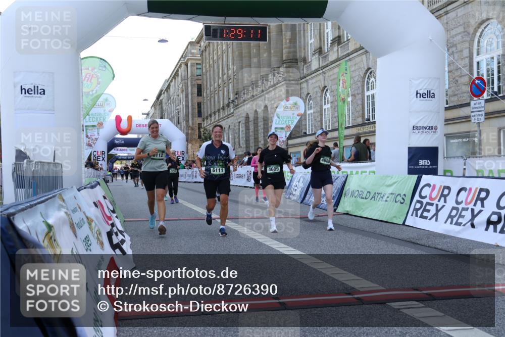 07.09.2025 - BARMER Alsterlauf Strokosch-Dieckow http://msf.ph/oto/8726390 07.09.2025 10:29:09 Ziel 2052, 2485, 2714, 4688, 4689, 5222, 5755, 5985, 6111, 6112 meine-sportfotos.de