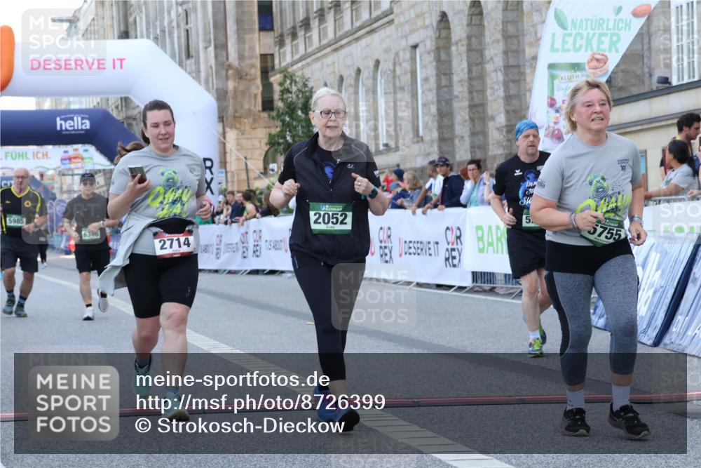 07.09.2025 - BARMER Alsterlauf Strokosch-Dieckow http://msf.ph/oto/8726399 07.09.2025 10:29:12 Ziel 2052, 2485, 2714, 4688, 4689, 5222, 5755, 5985, 6111, 6112, 6346 meine-sportfotos.de