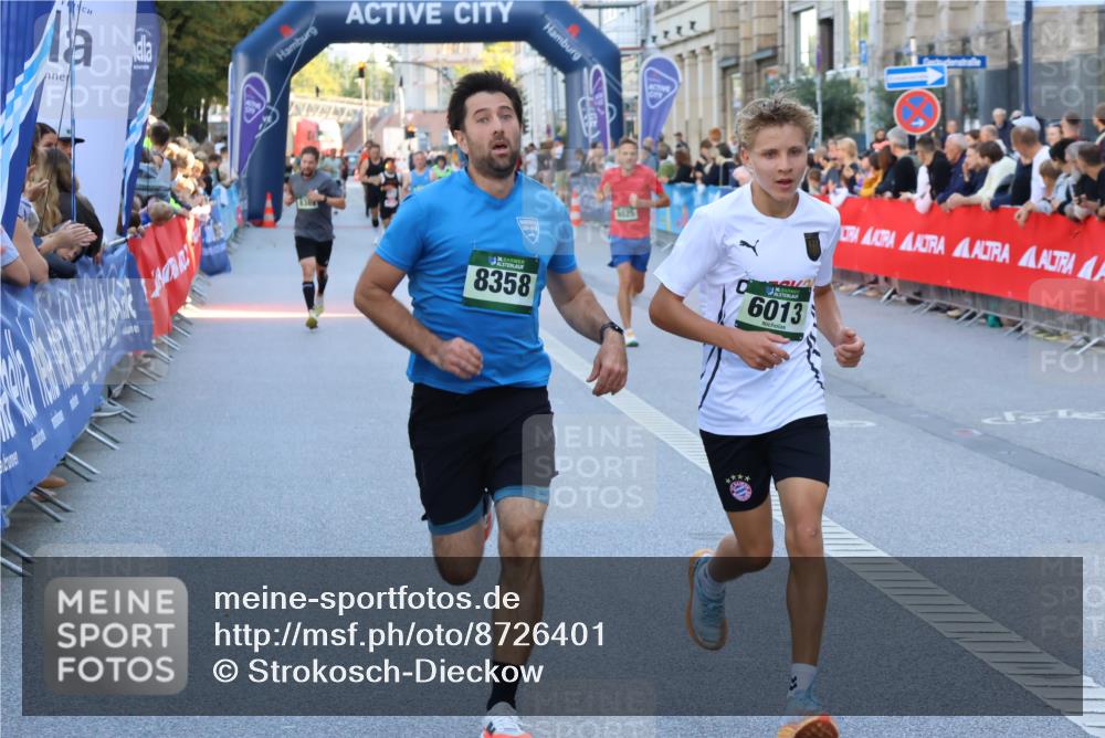 07.09.2025 - BARMER Alsterlauf Strokosch-Dieckow http://msf.ph/oto/8726401 07.09.2025 09:42:11 Ziel 2799, 2871, 3074, 3079, 3561, 3924, 4042, 4652, 6335 meine-sportfotos.de