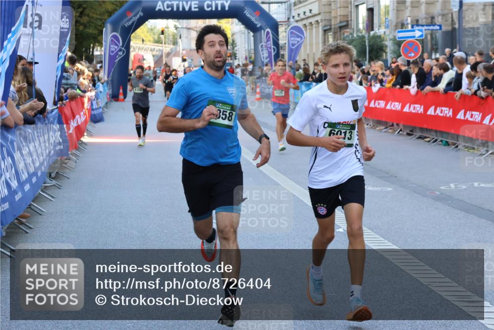 07.09.2025 - BARMER Alsterlauf Strokosch-Dieckow http://msf.ph/oto/8726404 07.09.2025 09:42:11 Ziel 2799, 2871, 3074, 3079, 3561, 3924, 4042, 4652, 6335 meine-sportfotos.de